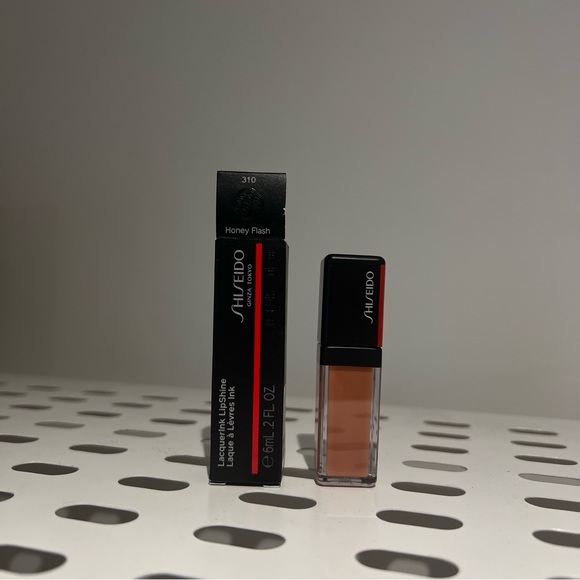 Shiseido LacquerInk LipShine - Picture 6 of 6